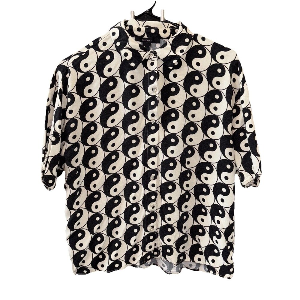 Forever 21 Shirt Women M Crop Top Skater Emo Ying Yang Button Up Short Sleeve - Picture 8 of 8